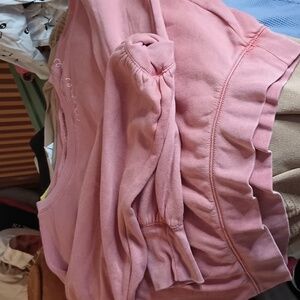 Cropped Embroidered Sweatshirt